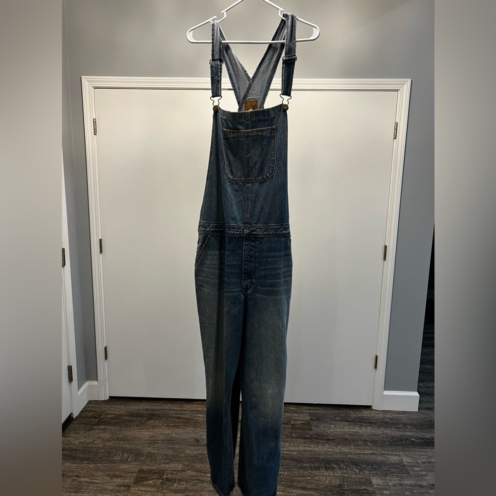 American eagle nwot overalls size Xl